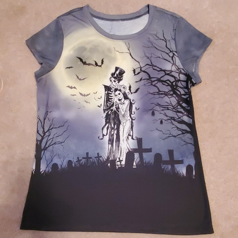 (No brand) Halloween skeleton/bride/bats/moon tee - Picture 2 of 8